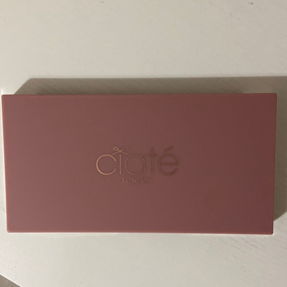ciaté london “the velvet palette”